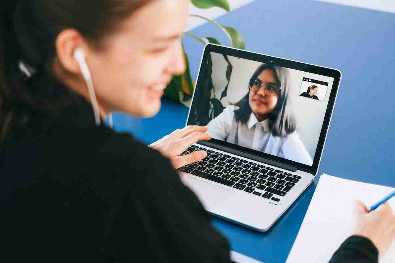 aplikasi video conference terbaik